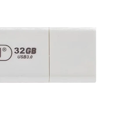 Memorie USB Stick de Mare Viteza Q U32 Compatibilitate Universala 32GB Memorie USB Stick de Mare Viteza Q U32 Compatibilitate Universala 32GB