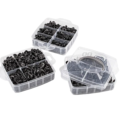 Set 620 piese cleme clipsuri si pini fixare auto plastic Set 620 piese cleme clipsuri si pini fixare auto plastic