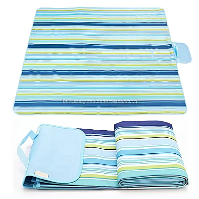 Patura de plaja/picnic tip geanta impermeabila cu dungi 130x150cm Patura de plaja/picnic tip geanta impermeabila cu dungi 130x150cm