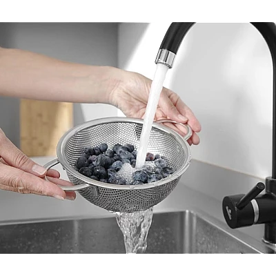 Sita cu manere inox, 22.5 cm Sita cu manere inox, 22.5 cm