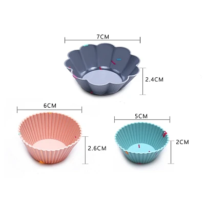 Set 6 forme silicon pentru briose modele diferite Set 6 forme silicon pentru briose modele diferite