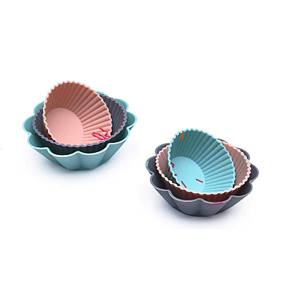 Set 6 forme silicon pentru briose modele diferite Set 6 forme silicon pentru briose modele diferite