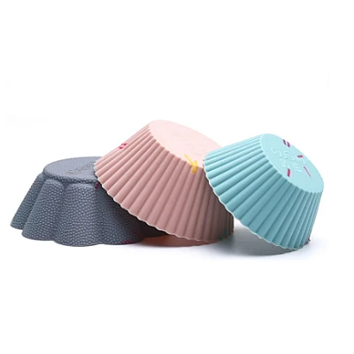 Set 6 forme silicon pentru briose modele diferite Set 6 forme silicon pentru briose modele diferite