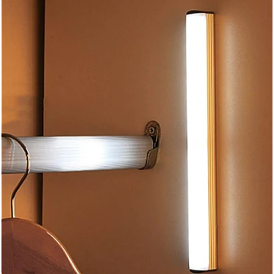 Lampa LED cu senzor de miscare pentru dressing baie hol portabila lumina calda Lampa LED cu senzor de miscare pentru dressing baie hol portabila lumina calda