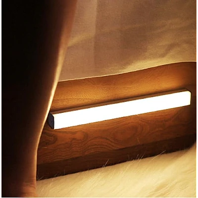 Lampa LED cu senzor de miscare pentru dressing baie hol portabila lumina calda Lampa LED cu senzor de miscare pentru dressing baie hol portabila lumina calda