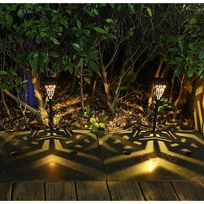 Set 6 lampi solare decorative pentru gradina alb cald model triunghi Set 6 lampi solare decorative pentru gradina alb cald model triunghi