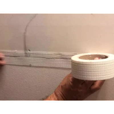 Banda din fibra de sticla alb 5 cm x 45 metri Banda din fibra de sticla alb 5 cm x 45 metri