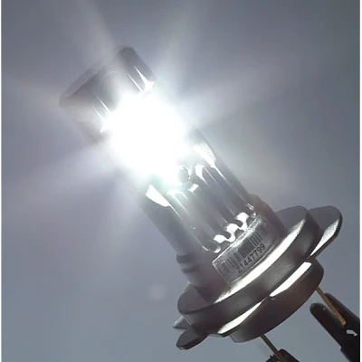 Set 2 becuri auto LED FQ5 H7 cu ventilator 12V putere 180W culoare 6000K 2 SMD 10000LM/bec Set 2 becuri auto LED FQ5 H7 cu ventilator 12V putere 180W culoare 6000K 2 SMD 10000LM/bec