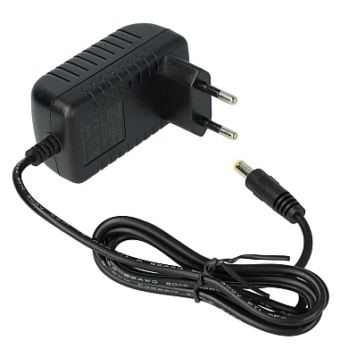 Transformator / Alimentator AC 100-240V DC 12V 2A Transformator / Alimentator AC 100-240V DC 12V 2A