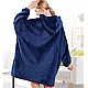 Patura tip hanorac cu maneci gluga si buzunar Oversized Patura tip hanorac cu maneci gluga si buzunar Oversized