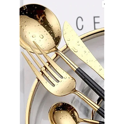 Set de 24 tacamuri elegante si rafinate cu un finisaj luxos NEGRU cu AURIU