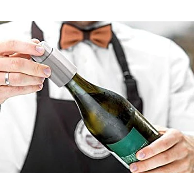 Set 2 bucati DOP cu buton pentru sticla de vin din metal Set 2 bucati DOP cu buton pentru sticla de vin din metal