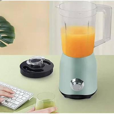 Blender electric Q L930 capacitate 1.5L putere 250w Blender electric Q L930 capacitate 1.5L putere 250w