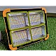 Proiector LED cu panou solar putere 500W portocaliu Proiector LED cu panou solar putere 500W portocaliu