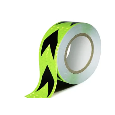Banda reflectorizanta VERDE cu sageata NEAGRA tip fagure rola 25m x 5 cm Banda reflectorizanta VERDE cu sageata NEAGRA tip fagure rola 25m x 5 cm
