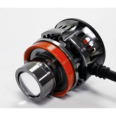 Set 2 becuri auto V6 H11 putere 96W per set 10400 lumeni Set 2 becuri auto V6 H11 putere 96W per set 10400 lumeni