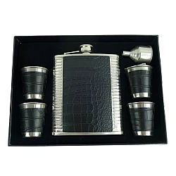 Set Cadou Plosca cu 4 Pahare si palnie model piele sarpe NEGRU
