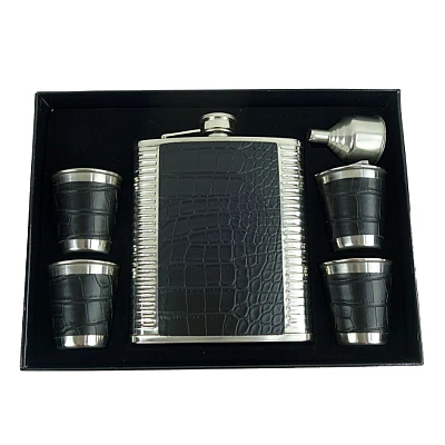 Set Cadou Plosca cu 4 Pahare si palnie model piele sarpe NEGRU Set Cadou Plosca cu 4 Pahare si palnie model piele sarpe NEGRU