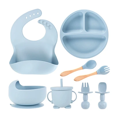 Set complet din silicon pentru diversificare bebelusi si copii Set complet din silicon pentru diversificare bebelusi si copii