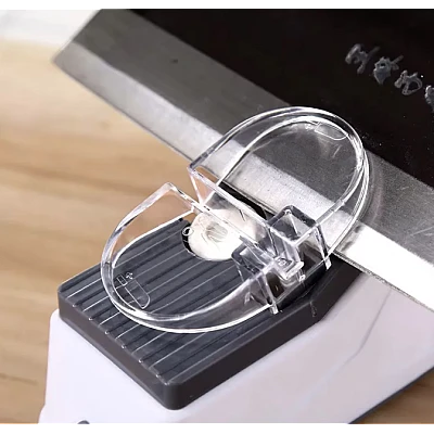 Ascutitor electric de cutite conectare USB 3 fante pentru ascutire plastic si metal Ascutitor electric de cutite conectare USB 3 fante pentru ascutire plastic si metal