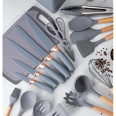 Set ustensile bucatarie 19 piese silicon alimentar cutite tocator termorezistente antiaderente suport blat GRI Set ustensile bucatarie 19 piese silicon alimentar cutite tocator termorezistente antiaderente suport blat GRI