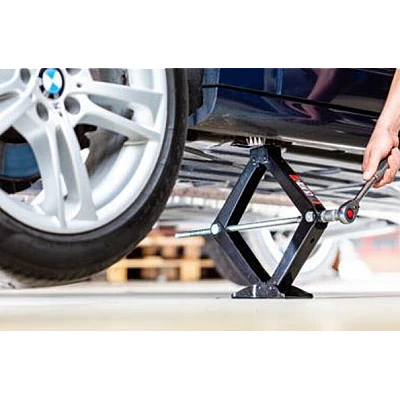 Cric auto tip foarfeca 2T cu manivela Cric auto tip foarfeca 2T cu manivela