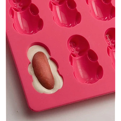 Forma prajituri din silicon pentru ciocolata si bomboane model piggy Forma prajituri din silicon pentru ciocolata si bomboane model piggy