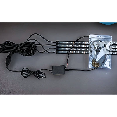 Kit lumina ambientala auto 90 X 120 cm pentru exterior sub masina RGB Kit lumina ambientala auto 90 X 120 cm pentru exterior sub masina RGB