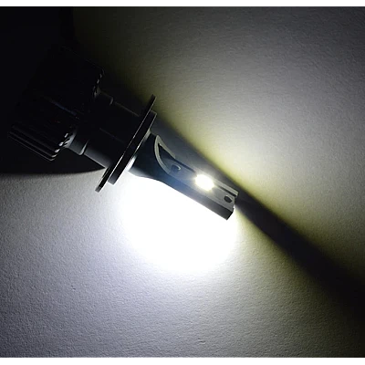 Set 2 Becuri Auto Led H7 R9 putere 80W 6000 lumeni temperatura 6000K Set 2 Becuri Auto Led H7 R9 putere 80W 6000 lumeni temperatura 6000K