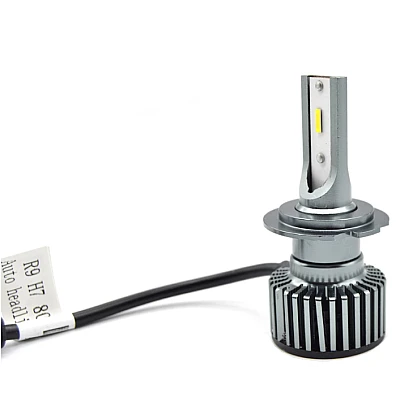 Set 2 Becuri Auto Led H7 R9 putere 80W 6000 lumeni temperatura 6000K Set 2 Becuri Auto Led H7 R9 putere 80W 6000 lumeni temperatura 6000K