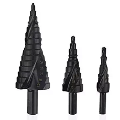 Set 3 Burghie In Trepte Spiralate HSS 4-32 Freze NEGRE Set 3 Burghie In Trepte Spiralate HSS 4-32 Freze NEGRE
