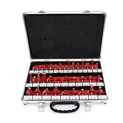 Set 35 Freze pentru lemn geanta aluminiu diametru 6 mm Set 35 Freze pentru lemn geanta aluminiu diametru 6 mm