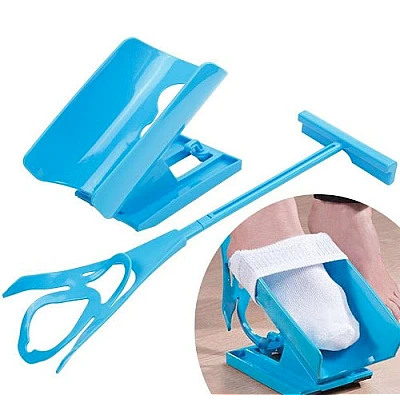 Suport pentru incaltat ciorapi si sosete Sock Slider Suport pentru incaltat ciorapi si sosete Sock Slider