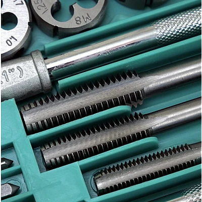 Trusa 20 piese filiere M3-M12 si tarozi 3-12mm Trusa 20 piese filiere M3-M12 si tarozi 3-12mm