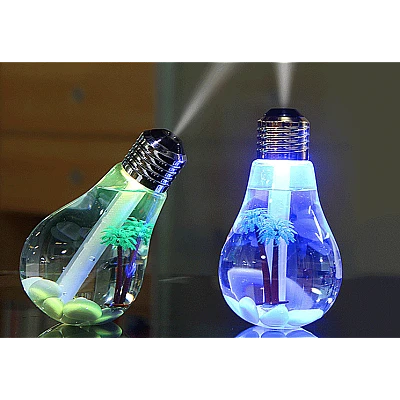 Umidificator de aer cu lampa LED - sub forma de bec cu palmier Umidificator de aer cu lampa LED - sub forma de bec cu palmier