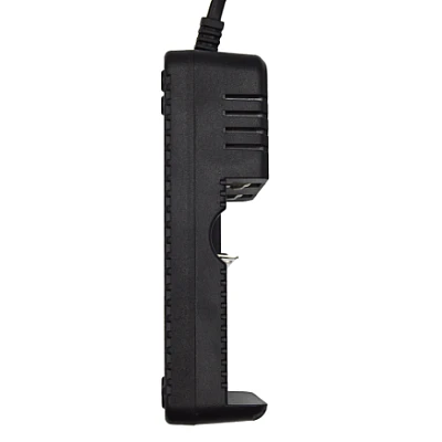Incarcator cu display HD 8991B cu 2 porturi pentru acumulatori alimentare USB 5V Incarcator cu display HD 8991B cu 2 porturi pentru acumulatori alimentare USB 5V