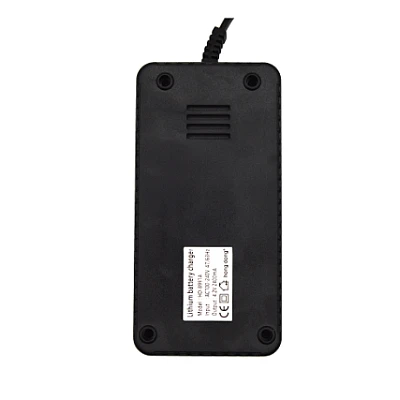 Incarcator cu display HD 8991B cu 2 porturi pentru acumulatori alimentare USB 5V Incarcator cu display HD 8991B cu 2 porturi pentru acumulatori alimentare USB 5V