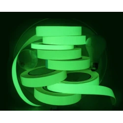UB Set 2 Benzi fosforescente autoadezive rola 3 m lungime lumineaza verde