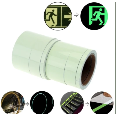 UB Set 2 Benzi fosforescente autoadezive rola 3 m lungime lumineaza verde