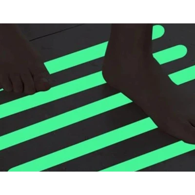 UB Set 2 Benzi fosforescente autoadezive rola 3 m lungime lumineaza verde