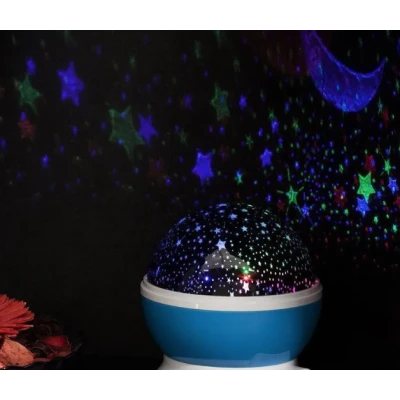 Proiector rotativ cu stele si luna cu functie de rotatie la 360 grade colorat pentru copii