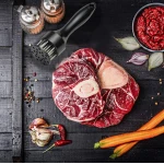Aparat tip presa pentru fragezire carne