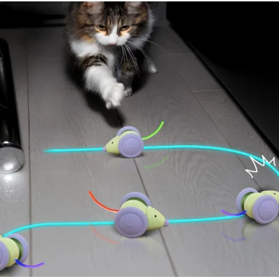 Jucarie automata soricel pentru pisici evita obstacolele miscari aleatorii Coada LED RGB