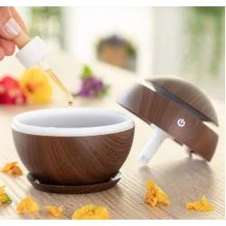 Umidificator ultrasonic si difuzor uleiuri esentiale 200 ml ROTUND Lumini LED USB Maro inchis
