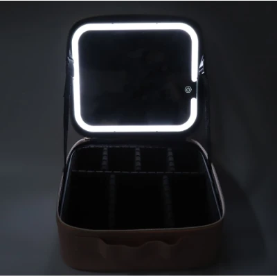 Geanta machiaj de calatorie cu oglinda iluminata capacitate mare 3 culori de iluminare