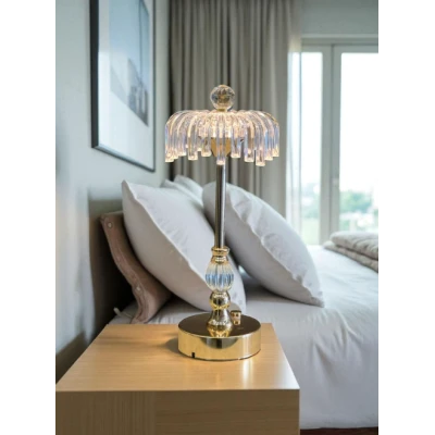 Lampa de masa 09 eleganta model cristal cu baza aurie design premium cu franjuri decorative