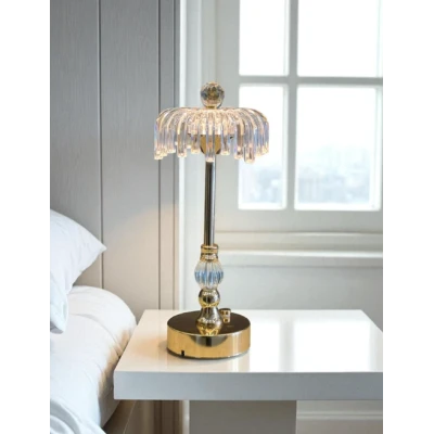 Lampa de masa 09 eleganta model cristal cu baza aurie design premium cu franjuri decorative
