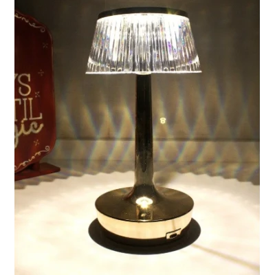 Lampa de masa 23 moderna tip cristal iluminare ambientala eleganta touch reincarcabila