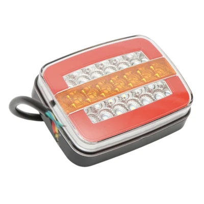 Lampa Stop Spate LED Dreptunghiulara Universala 12V/24V de 125 × 95 × 35 mm pentru Camion Remorca si Utilitare