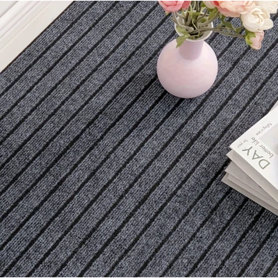 Rola Covoras Antiderapant Autoadeziv pentru Hol si Interior GRI cu Dungi Negre 40 × 300 cm